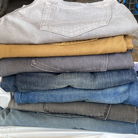 NWT Mens Gap Jeans. 7 pairs- 6 Size 34x30 1 Size 35-30. Selling as a lot - Picture 4 of 4